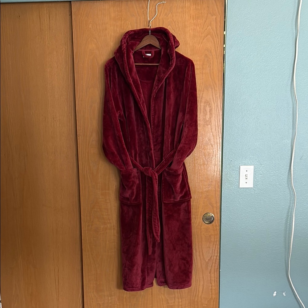 Joyaria Deep Red Plush Robe